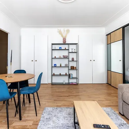 Home Suite Home Montaigne Place De L'Alma * Paris